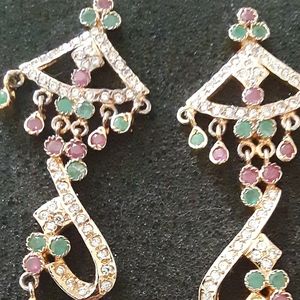 Chandelier earrings